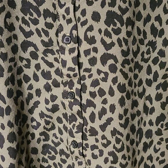 Olive cheetah print button up shirt - Picture 3 of 4